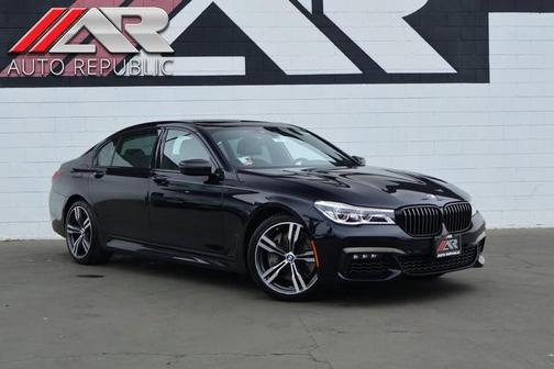 2019 BMW 750 I