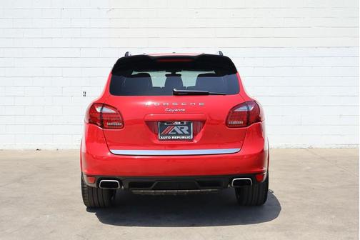 Auburn Metallic 2013 Porsche Cayenne Cayenne