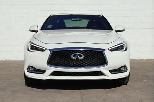 2017 INFINITI Q60 2.0T