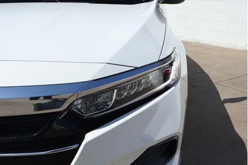 Platinum White Pearl 2021 Honda Accord LX 1.5T