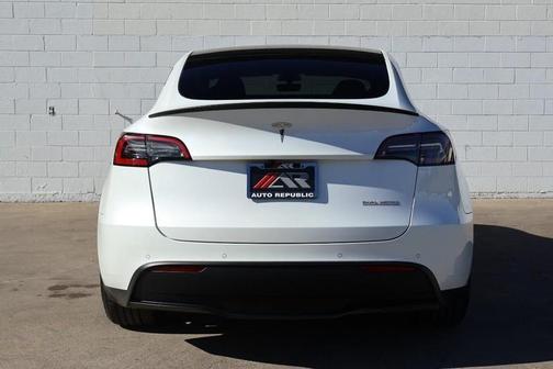 2022 Tesla Model Y Performance Dual Motor All-Wheel Drive
