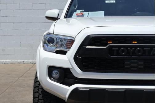 Super White 2020 Toyota Tacoma SR5