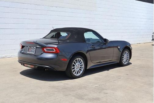 Nero Cinema Jet Black 2017 FIAT 124 Spider Base