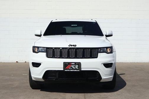 2019 Jeep Grand Cherokee Altitude