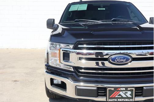 Black Metallic 2019 Ford F-150 XLT