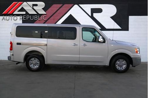 2018 Nissan NV Passenger NV3500 HD S V6