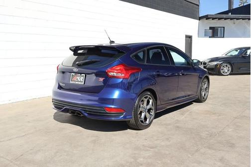 2017 Ford Focus ST 