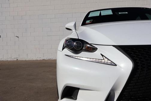 2016 Lexus IS 200t F Sport
