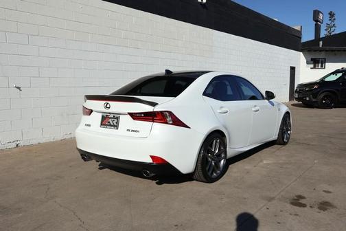 2016 Lexus IS 200t F Sport