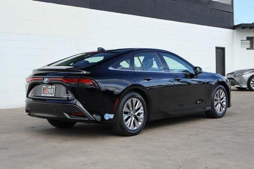 2021 Toyota Mirai Base