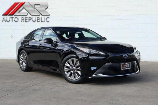 2021 Toyota Mirai Base