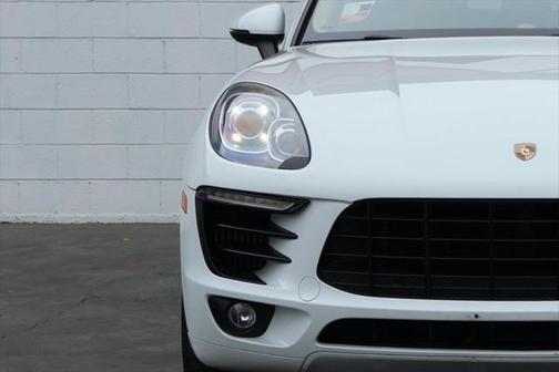 2015 Porsche Macan S