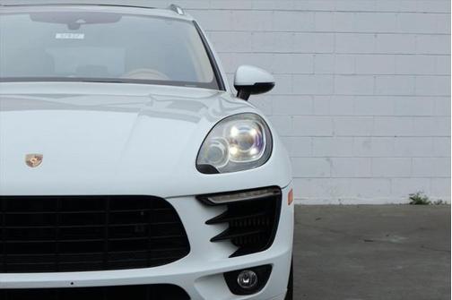 2015 Porsche Macan S