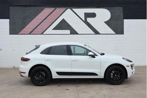 2015 Porsche Macan S