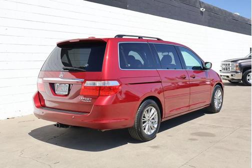 Redrock Pearl 2006 Honda Odyssey Touring