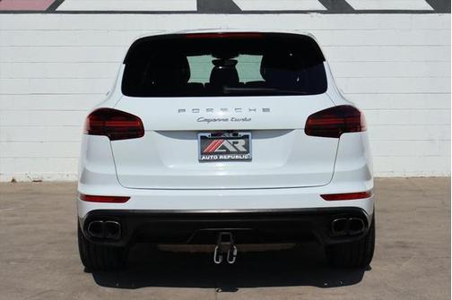 2015 Porsche Cayenne Turbo