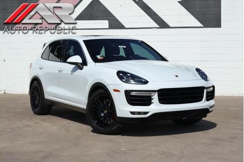 2015 Porsche Cayenne Turbo