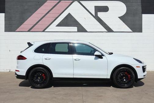 2015 Porsche Cayenne Turbo