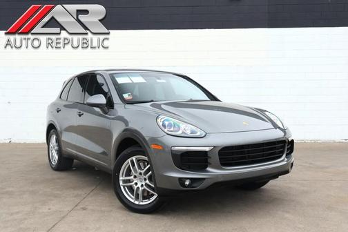 2016 Porsche Cayenne Cayenne