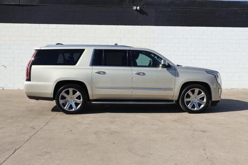 2016 Cadillac Escalade ESV Standard