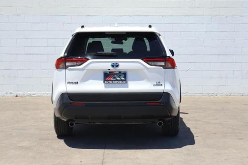 2020 Toyota RAV4 Hybrid LE