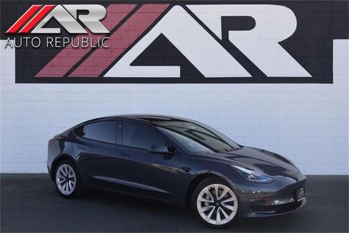 2022 Tesla Model 3 Long Range