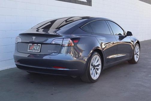 2022 Tesla Model 3 Long Range