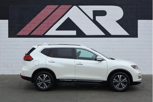 2017 Nissan Rogue SL