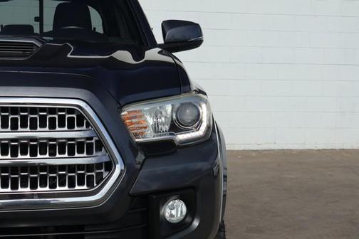 2016 Toyota Tacoma SR5