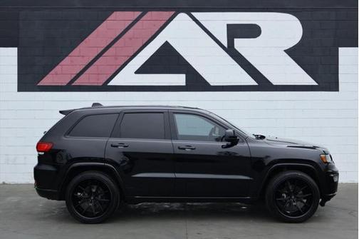 2018 Jeep Grand Cherokee Altitude