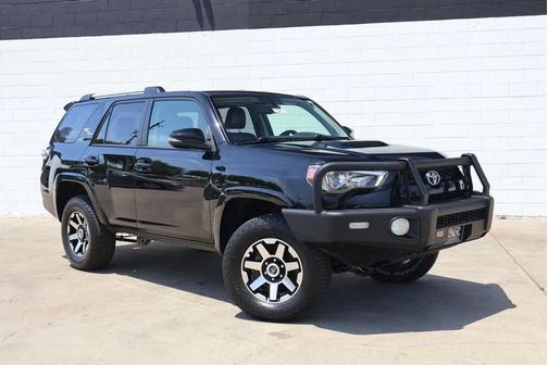 Midnight Black Metallic 2018 Toyota 4Runner TRD Off Road Premium