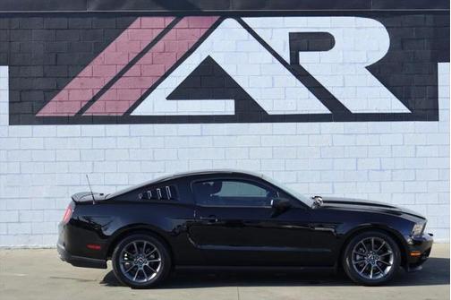 2011 Ford Mustang V6 Premium