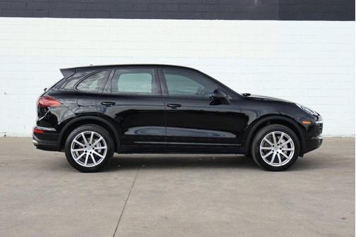 2017 Porsche Cayenne S