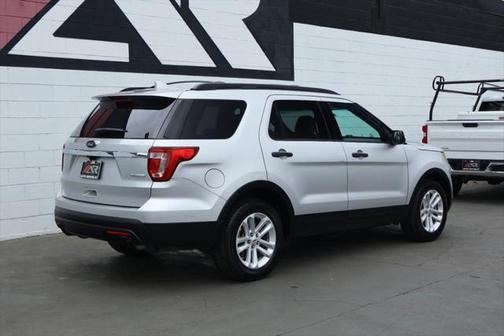 2016 Ford Explorer Base