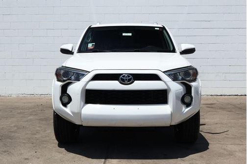 Super White 2015 Toyota 4Runner SR5