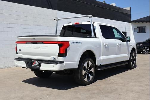 Star White Metallic Tri-Coat 2023 Ford F-150 Lightning Platinum