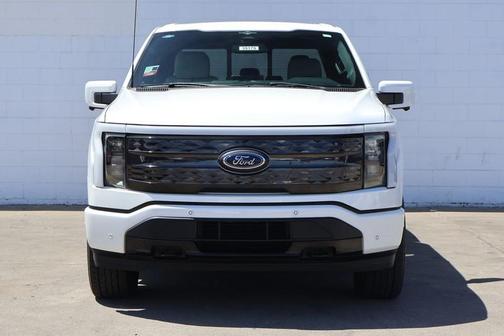 Star White Metallic Tri-Coat 2023 Ford F-150 Lightning Platinum