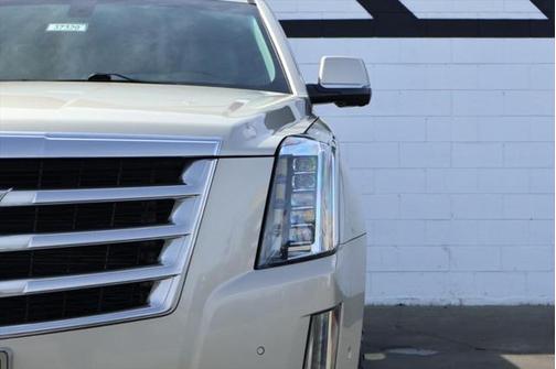 2017 Cadillac Escalade Base