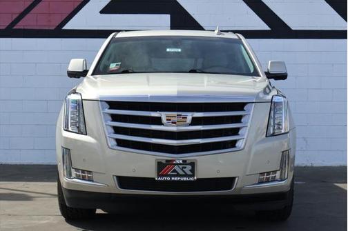 2017 Cadillac Escalade Base