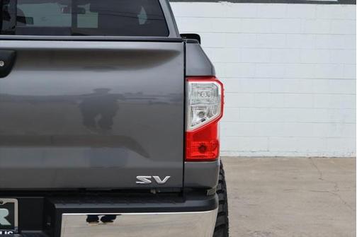 2019 Nissan Titan SV