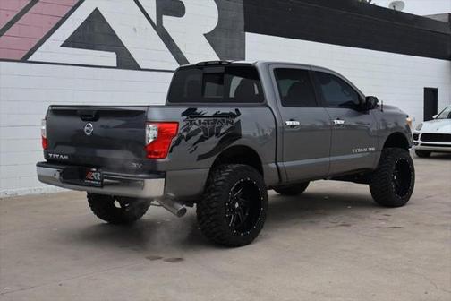 2019 Nissan Titan SV