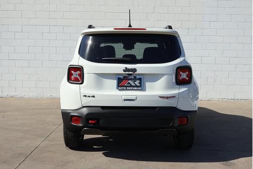 2021 Jeep Renegade Trailhawk