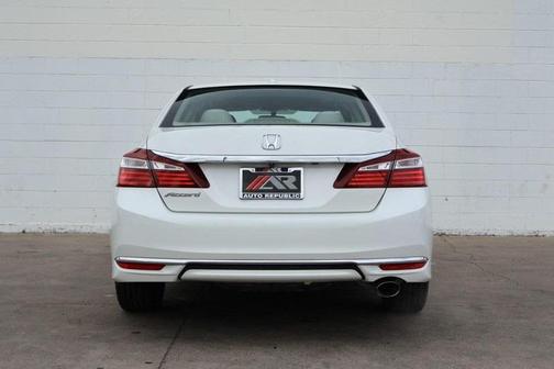 2017 Honda Accord EX