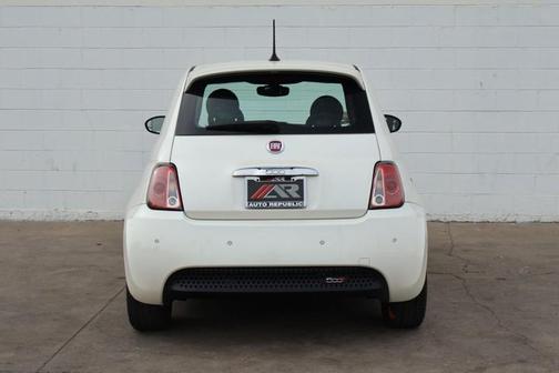 2017 FIAT 500e Battery Electric