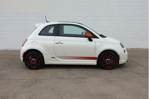 2017 FIAT 500e Battery Electric