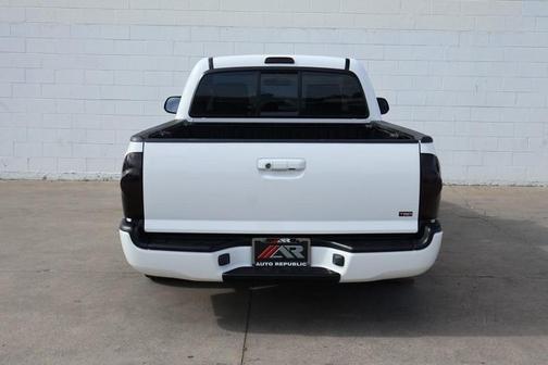 2014 Toyota Tacoma Base