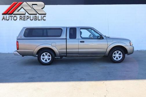 2004 Nissan Frontier XE King Cab