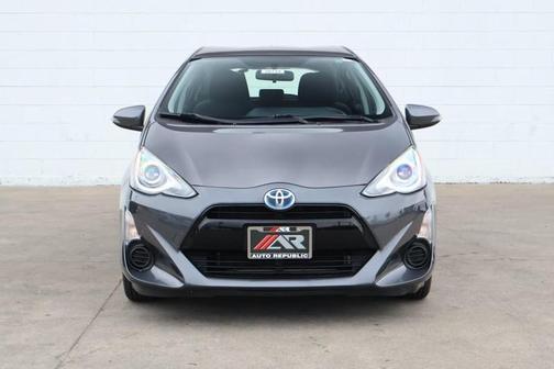 2015 Toyota Prius c Three
