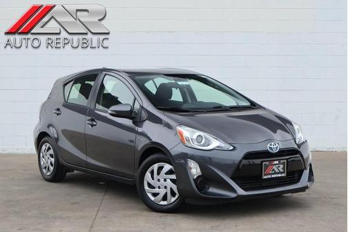 2015 Toyota Prius c Three