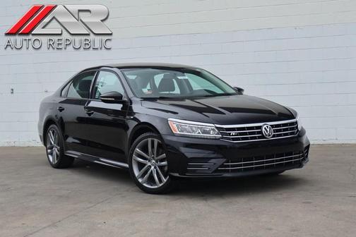 2018 Volkswagen Passat 2.0T R-Line